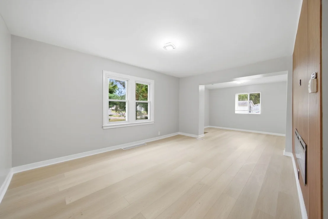 Photo of 513 Morton Avenue