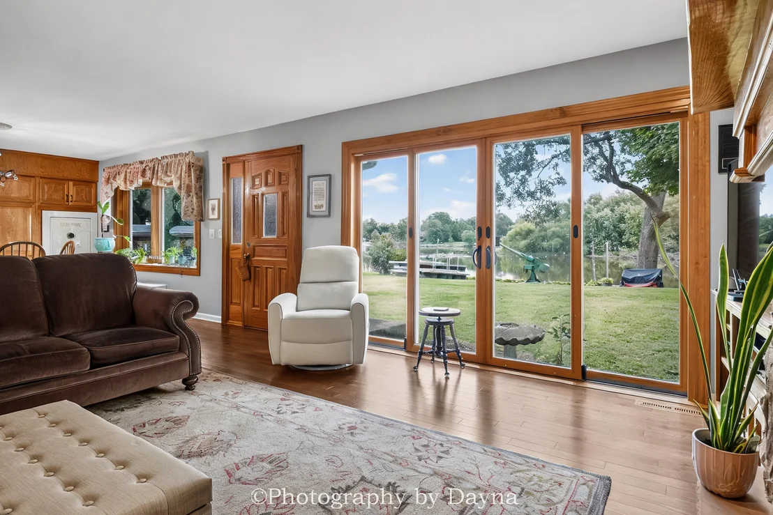Photo of 2833 River Road