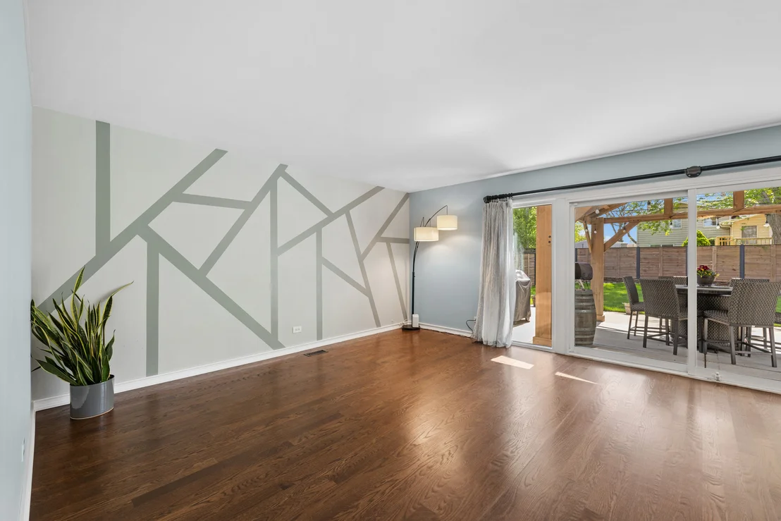 Photo of 385 Lafayette Lane