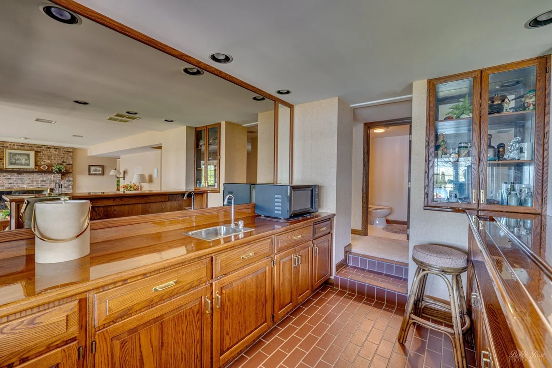 Photo of 1825 CLOVER Drive