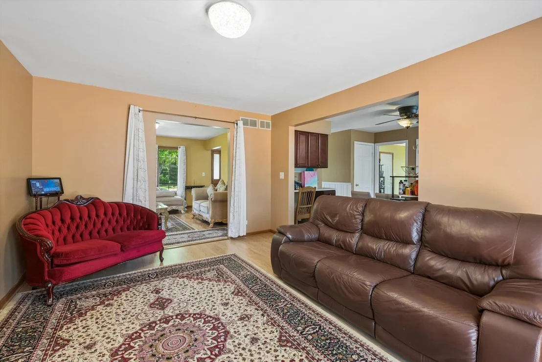 Photo of 2142 N Summit Street