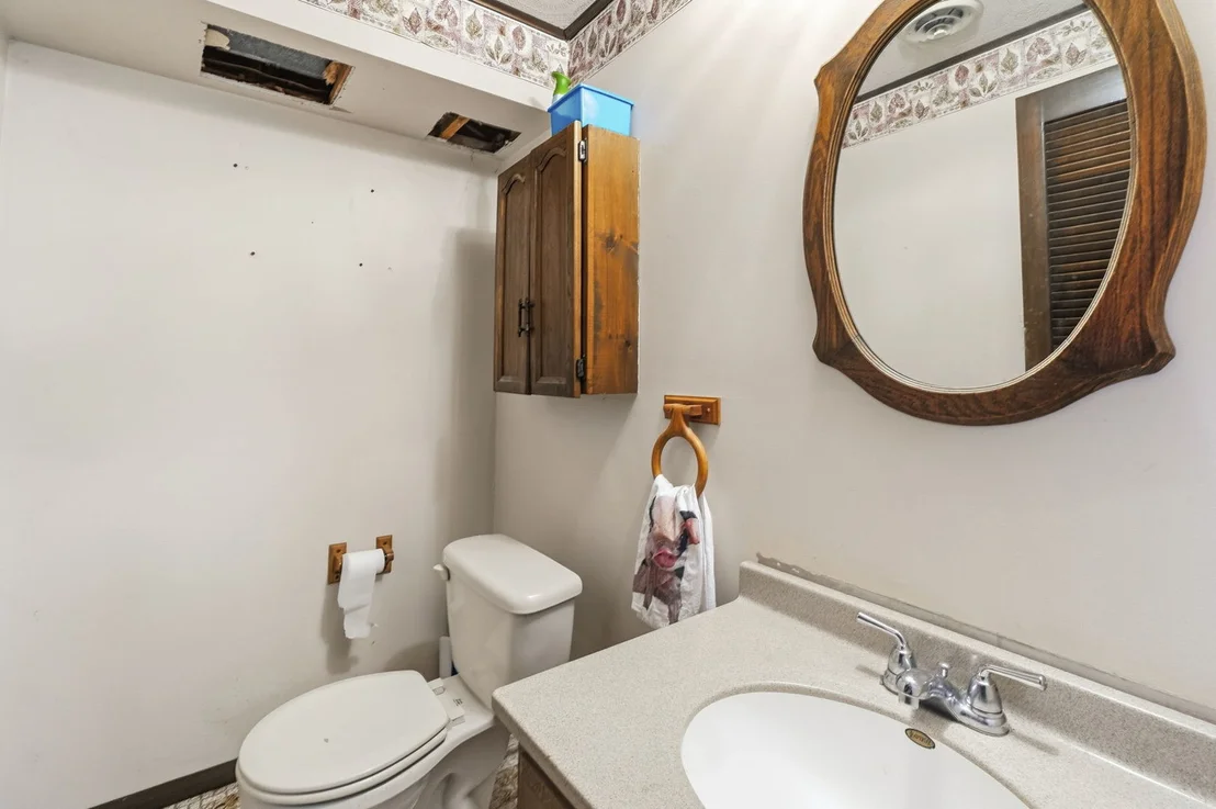 Photo of 863 Poplar Lane