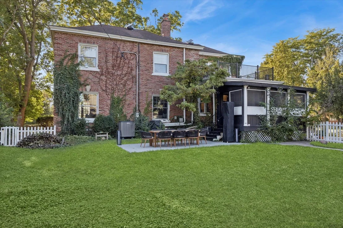 Photo of 176 Riverside Road