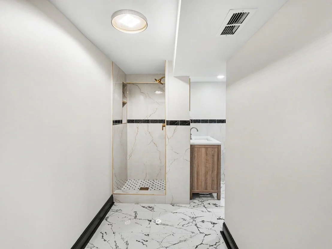 Photo of 1650 Cedar Road