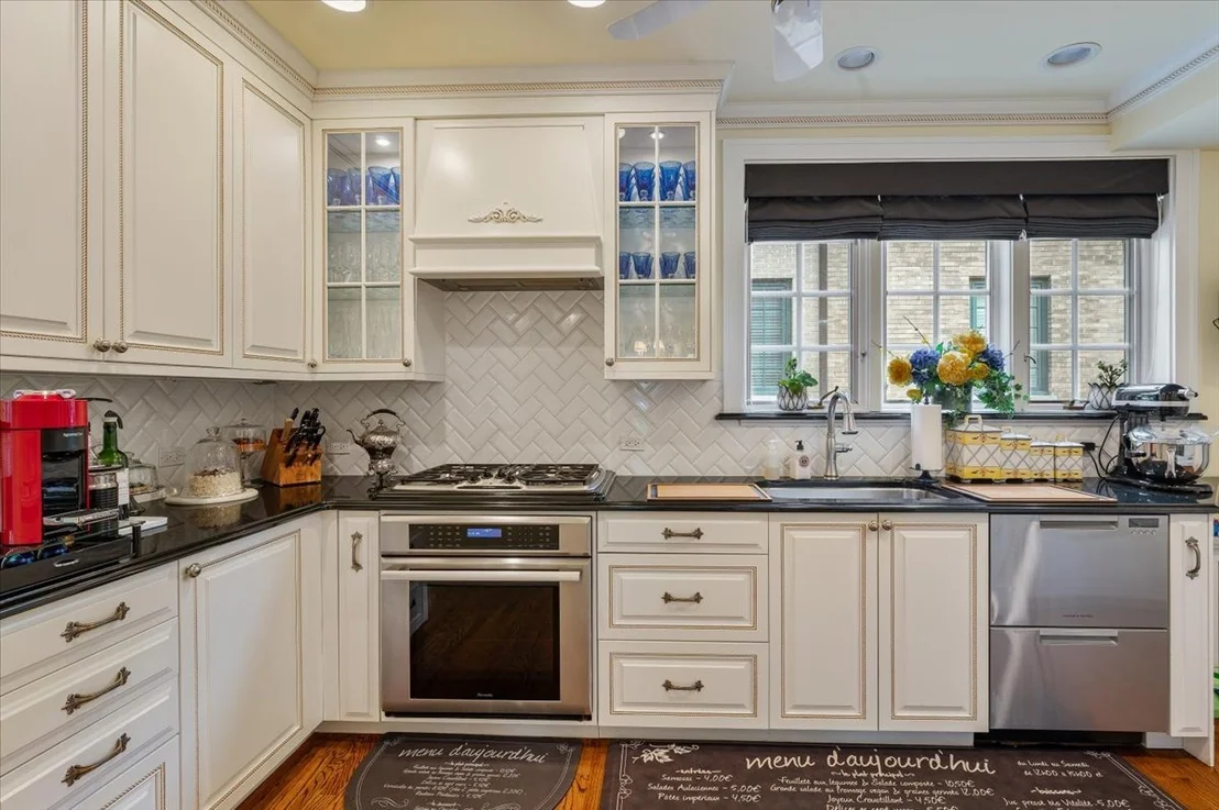 Photo of 220 Maple Avenue