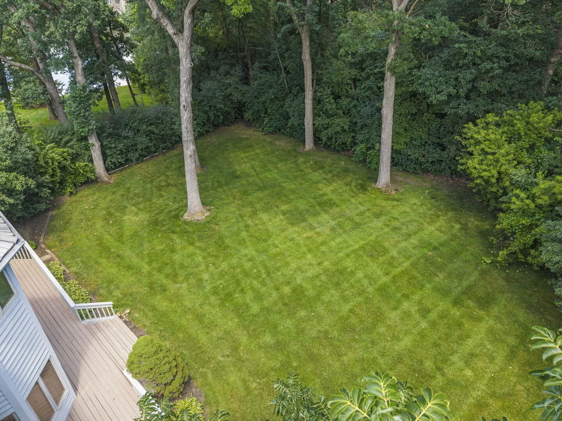 Photo of 1599 Far Hills Drive
