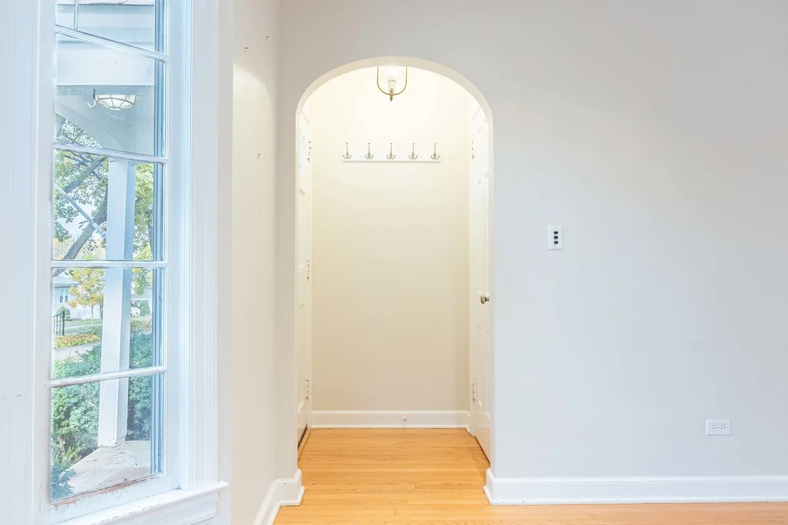 Photo of 615 Division Street