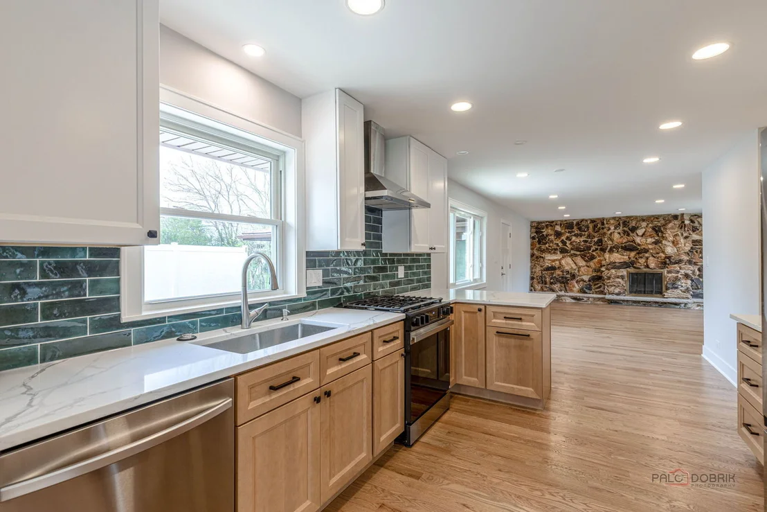Photo of 1114 Hewitt Drive