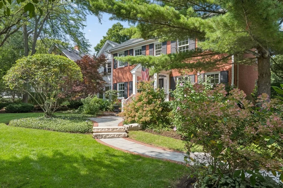 Photo of 579 Hill Terrace