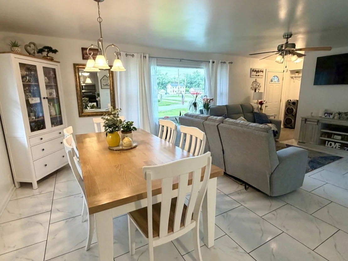 Photo of 2500 Golfview Street