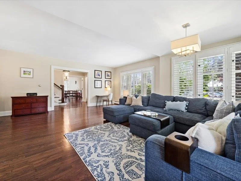 Photo of 201 W Union Avenue