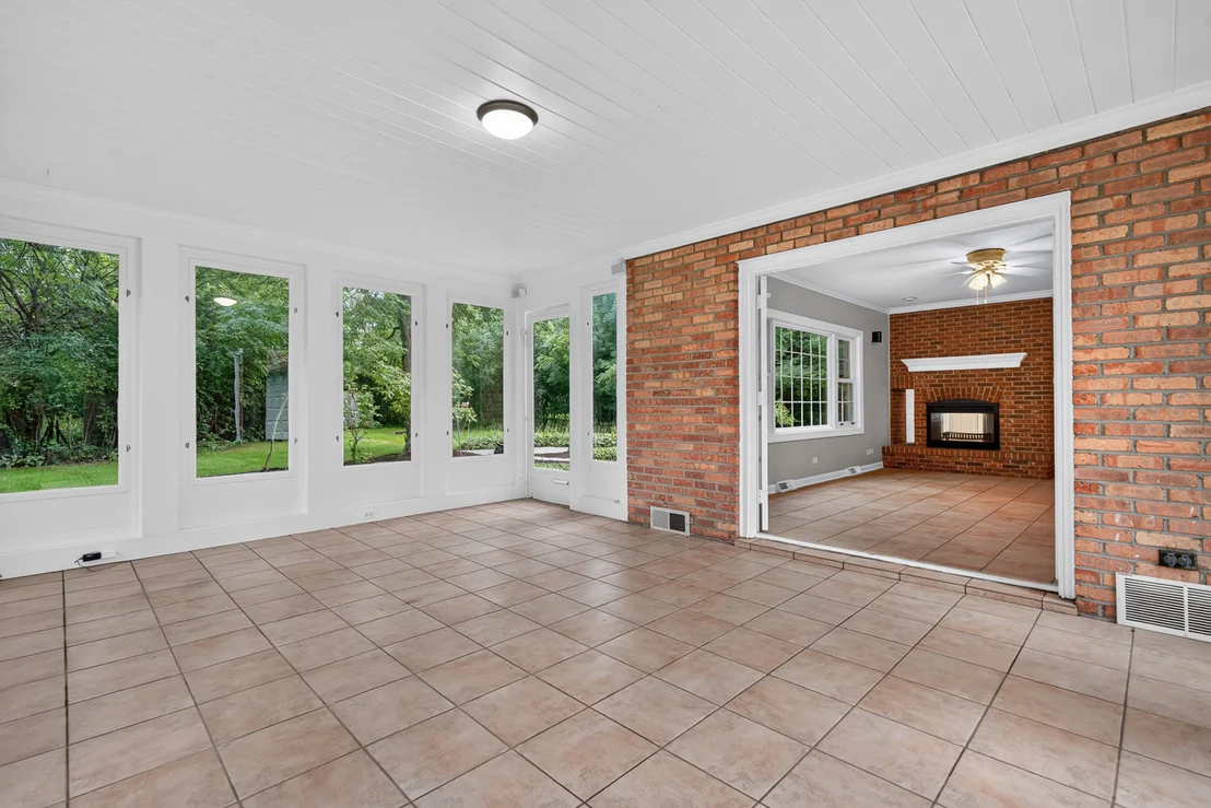 Photo of 2100 Stirling Road