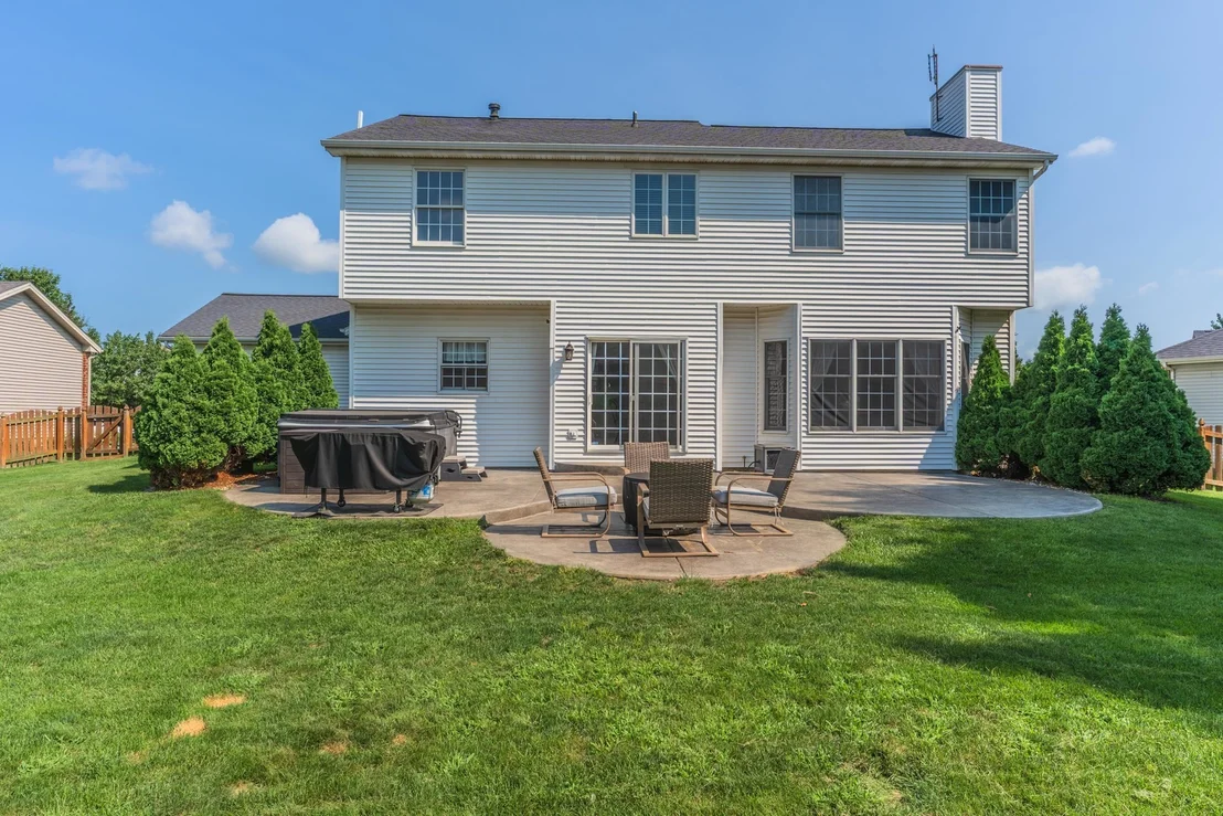 Photo of 17 Waterside Circle