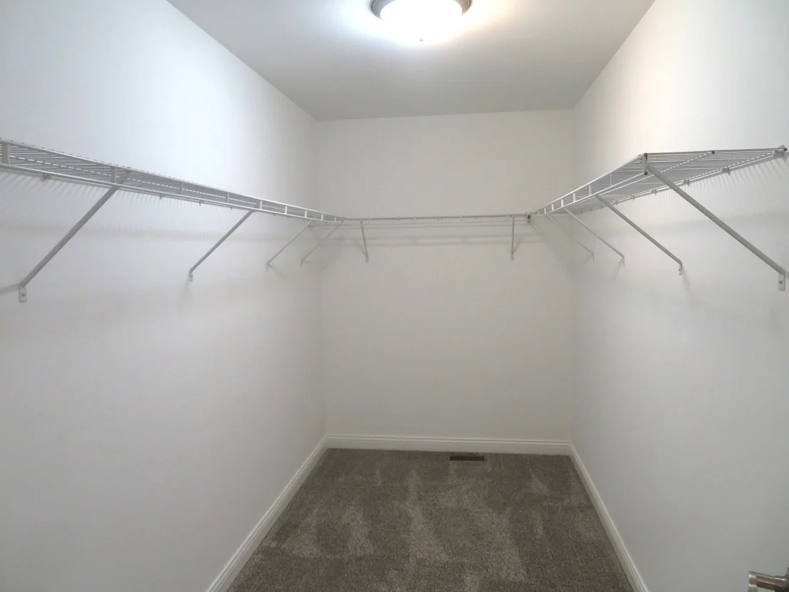 Photo of 1428 Lakeside Lane