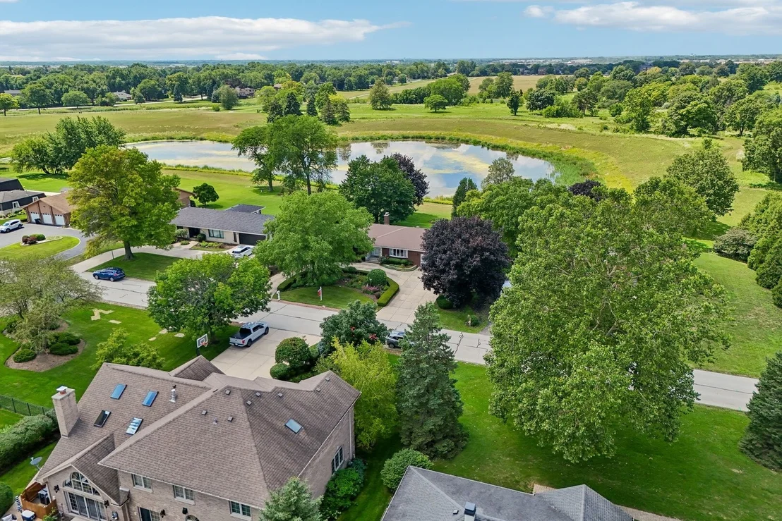Photo of 252 Cardinal Drive