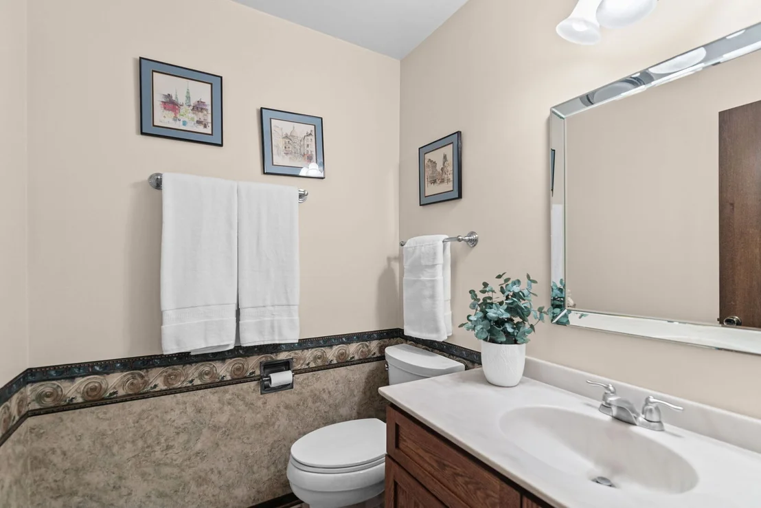 Photo of 4269 Harper Avenue