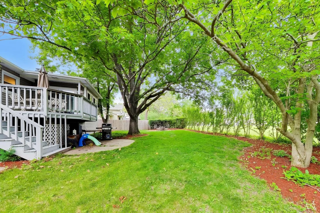 Photo of 2167 Midhurst Road