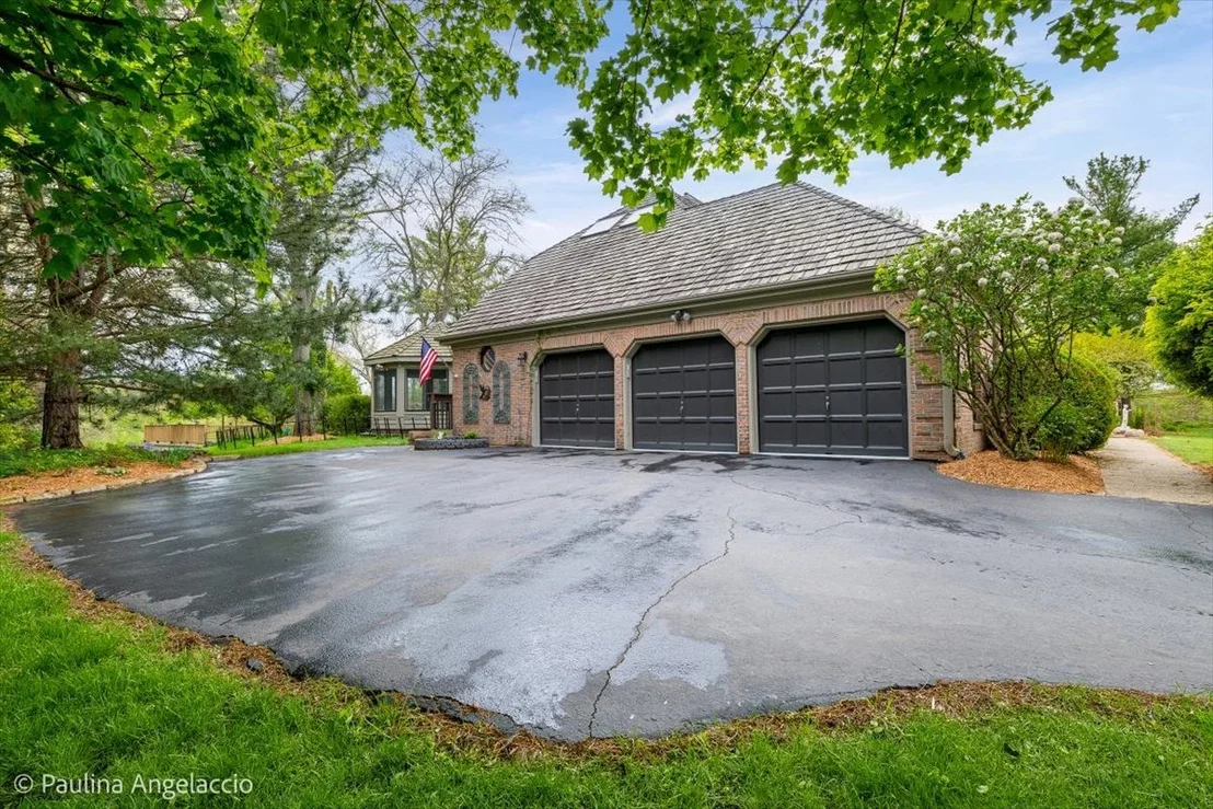 Photo of 27137 W Fenview Drive