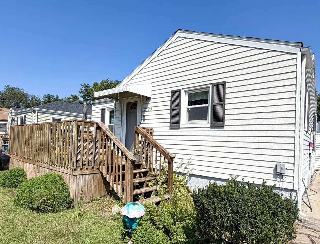 Photo of 2725 2nd Street