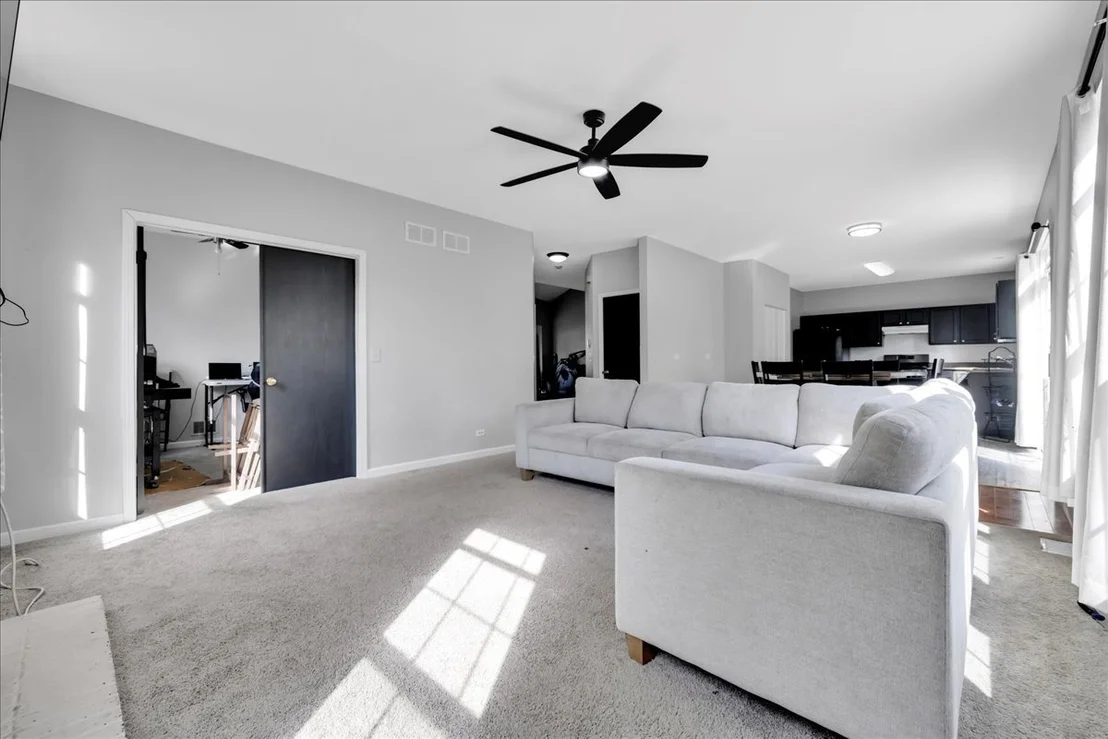 Photo of 974 Audubon Lane