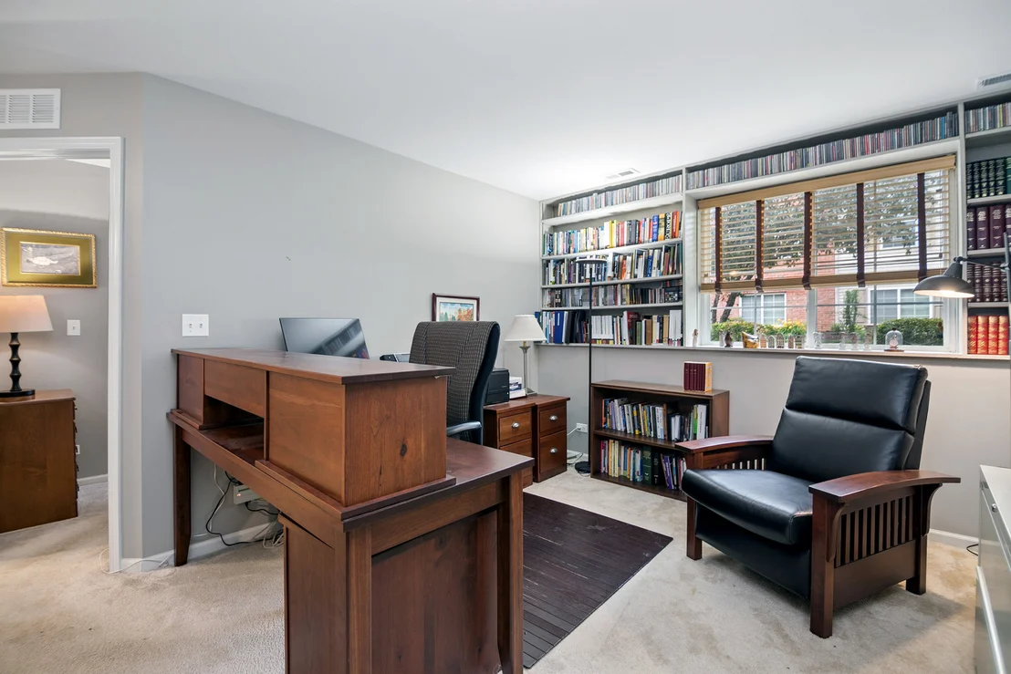 Photo of 518 Conservatory Lane
