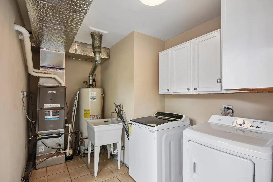 Photo of 385 ANNE Terrace