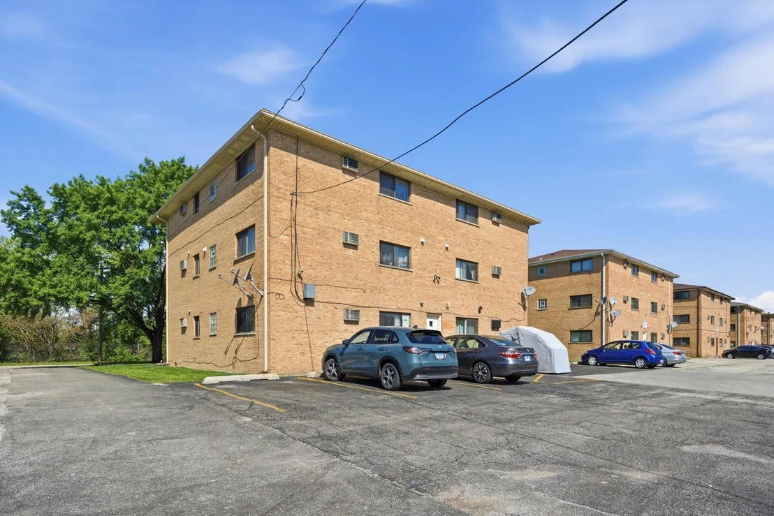 Photo of Unit 3B at 8039 Beloit Avenue