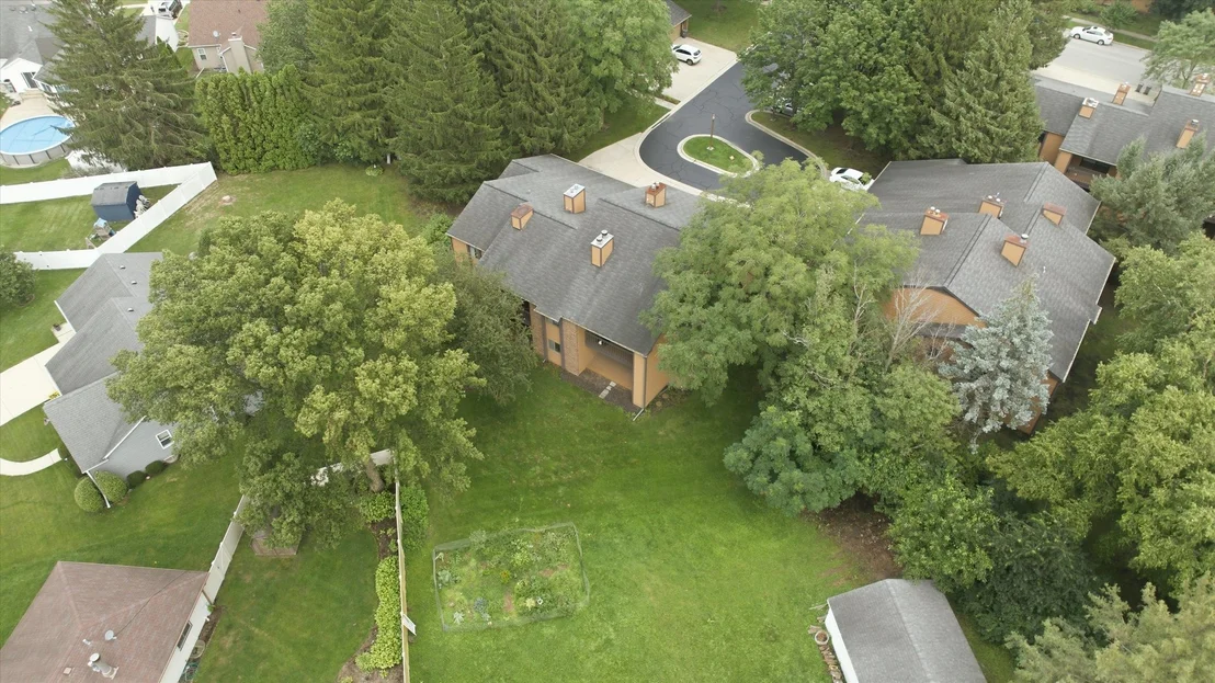Photo of Unit D at 650 WAVERLY Drive