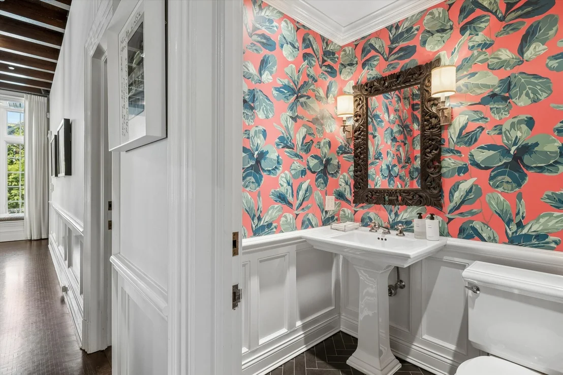 Photo of 1319 Forest Avenue