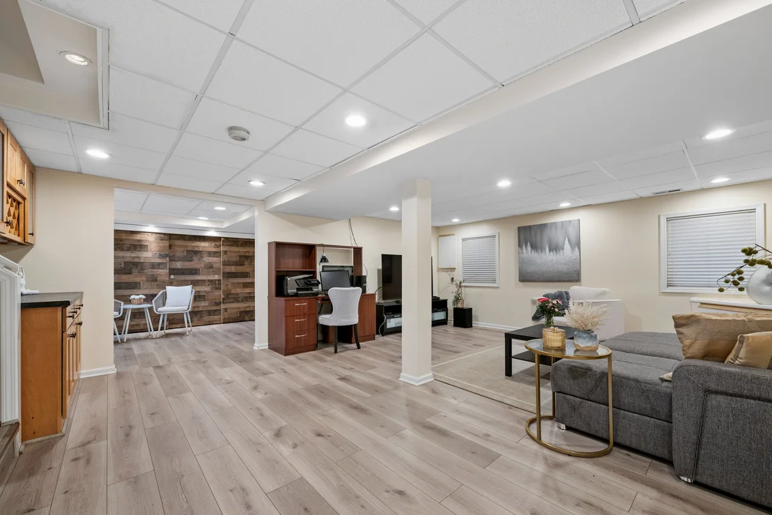 Photo of 285 Lorraine Circle