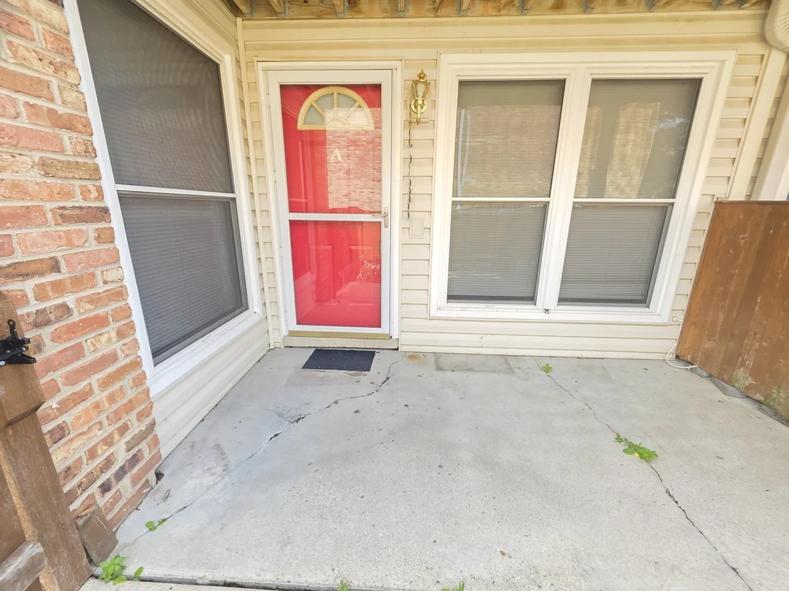 Photo of Unit A at 1950 Kenilworth Circle