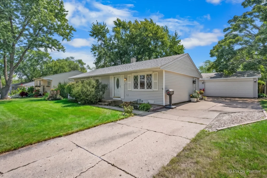 Photo of 303 Mark Avenue