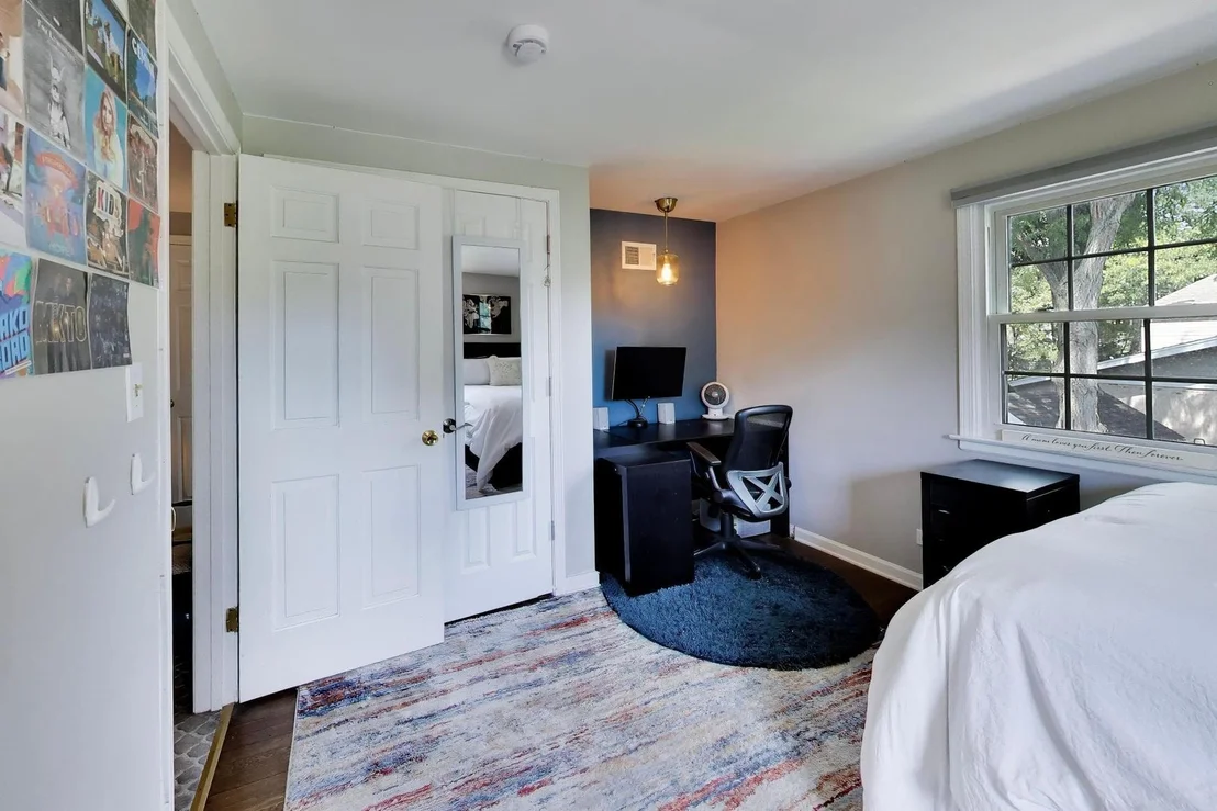 Photo of 3331 Maple Leaf Drive