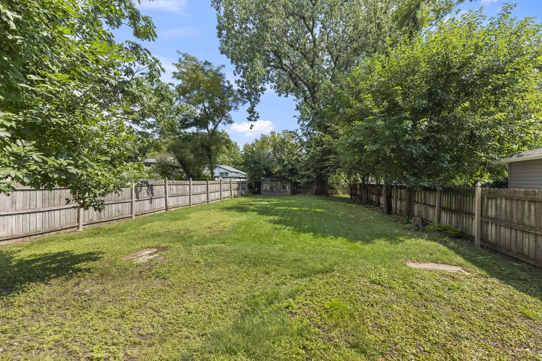 Photo of 133 N Geneva Avenue