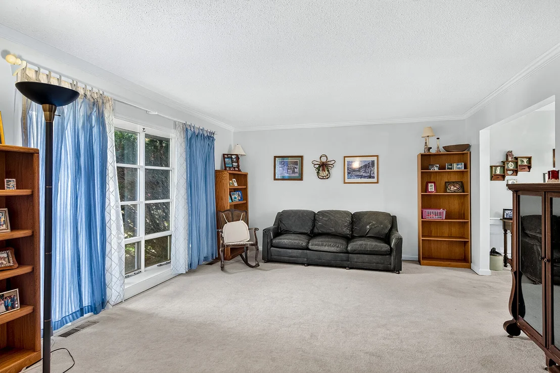 Photo of 8586 Yellowstone Drive