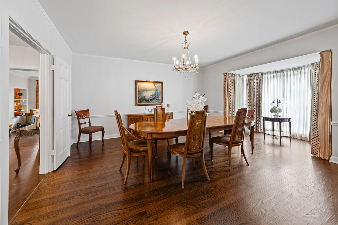 Photo of 1339 Forest Avenue