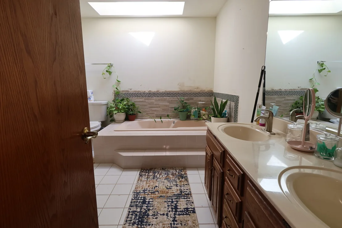 Photo of 2166 Jordan Lane