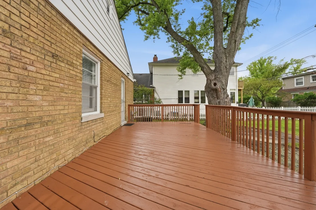 Photo of 306 W Lonnquist Boulevard