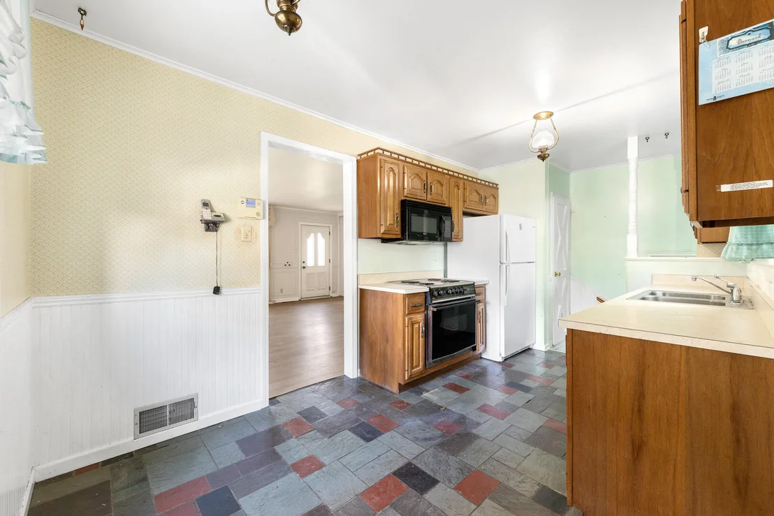 Photo of 17606 N Burnham Avenue