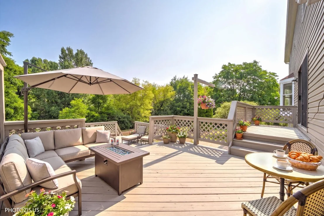Photo of 970 Ponderosa Lane
