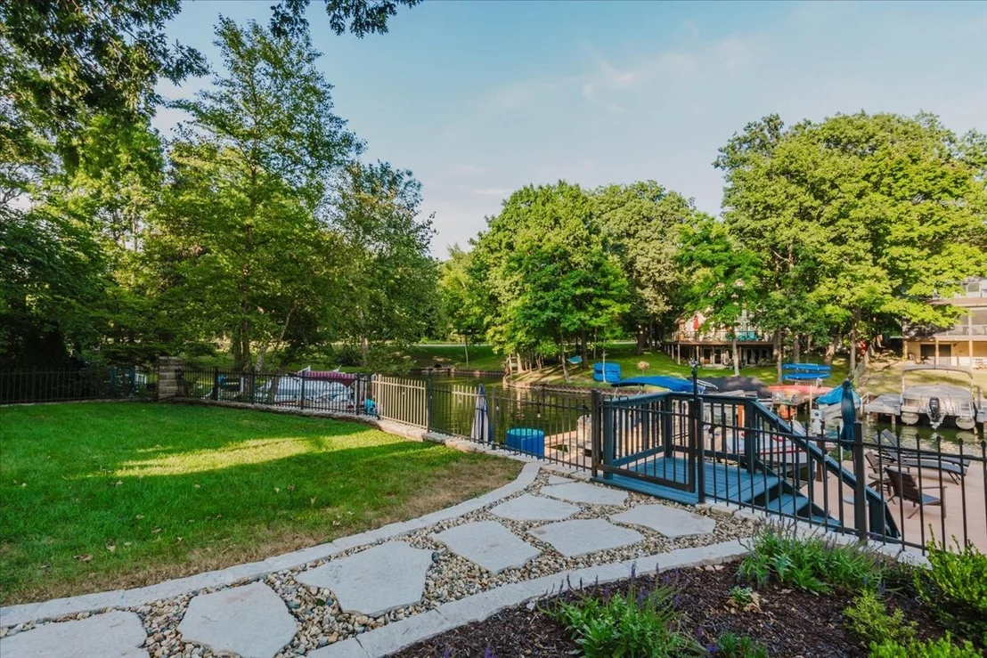 Photo of 25262 Arrowhead Lane