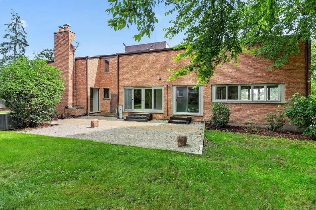 Photo of 42 Royal Vale Drive