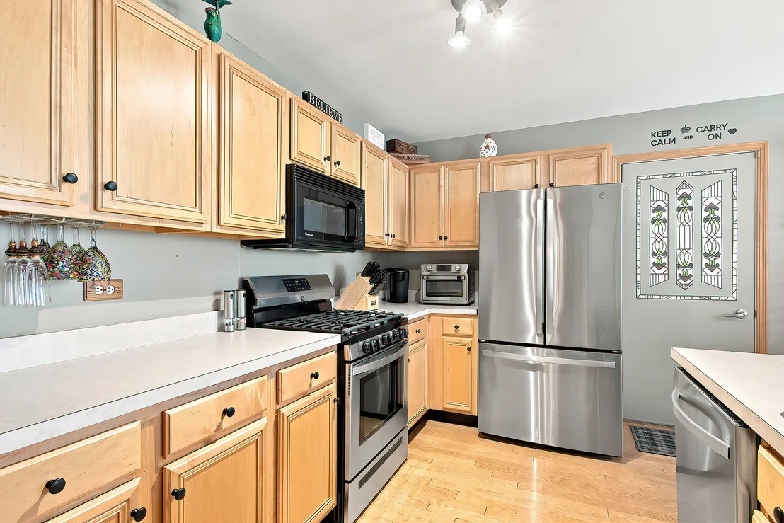 Photo of 783 Manor Road