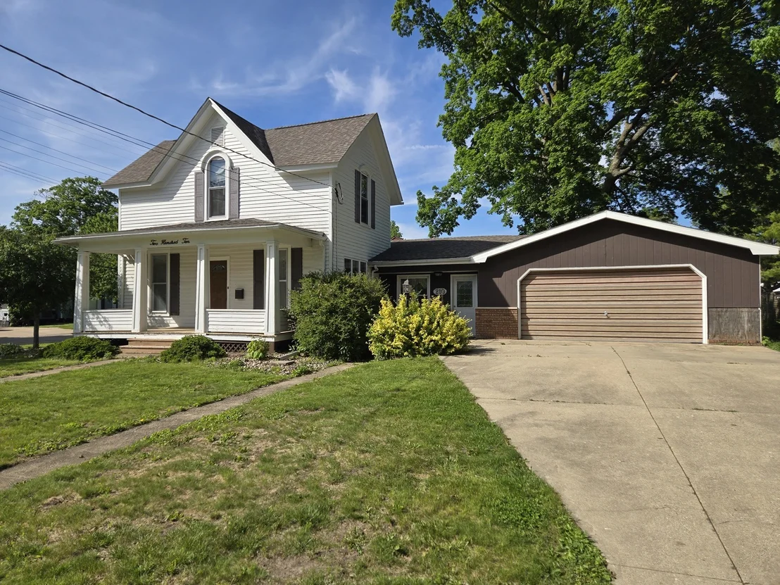 Photo of 210 W Morris Street