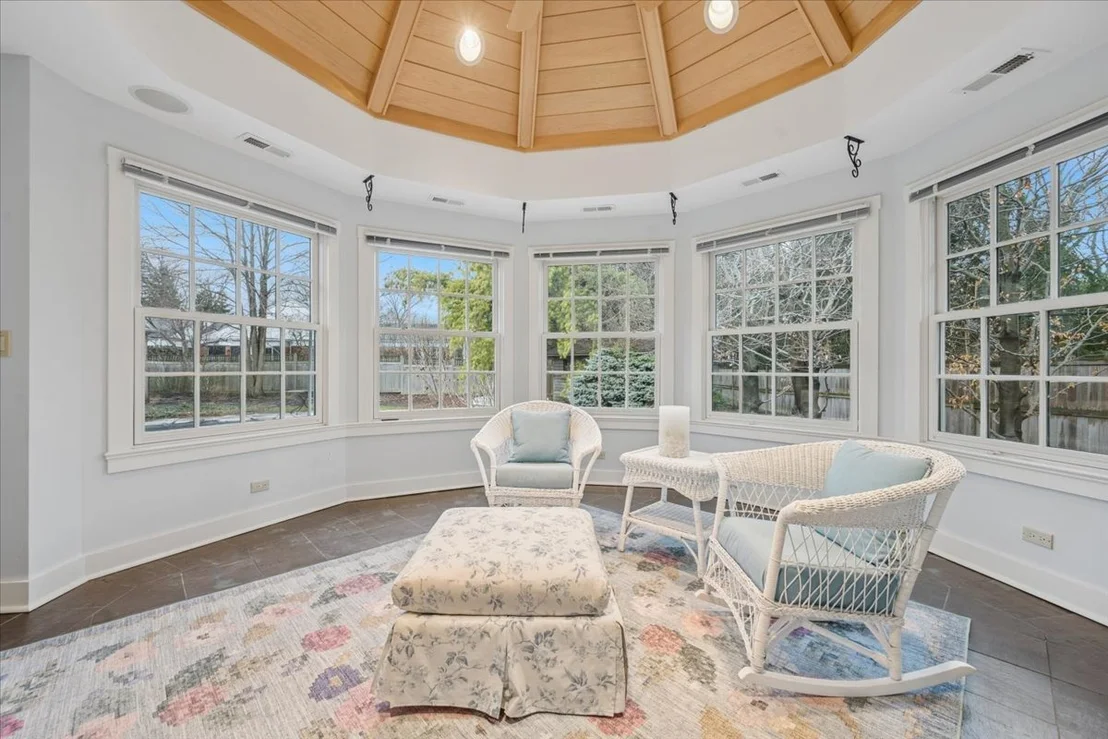 Photo of 1185 Hill Road