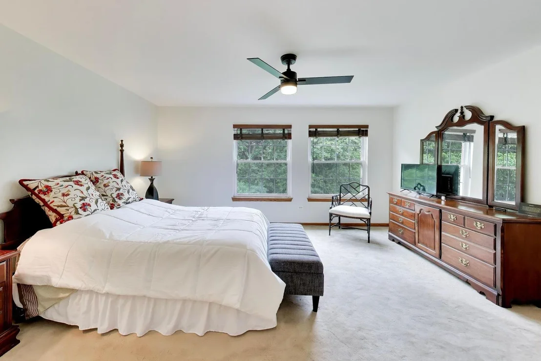 Photo of 435 Oak Grove Circle