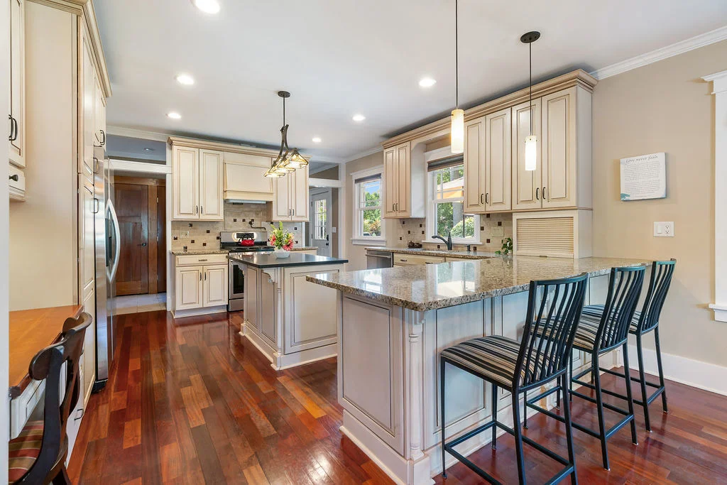 Photo of 216 4th Street