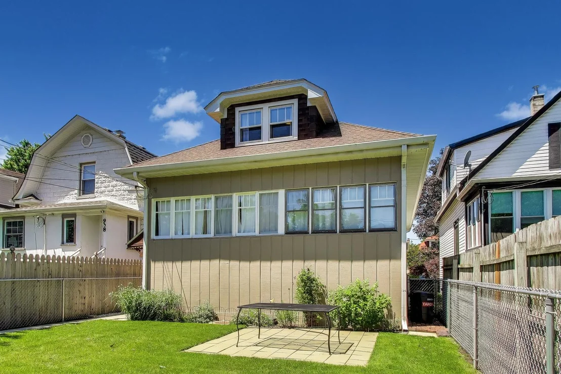 Photo of 934 Circle Avenue
