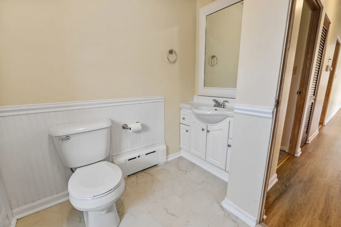 Photo of 817 Summit Drive