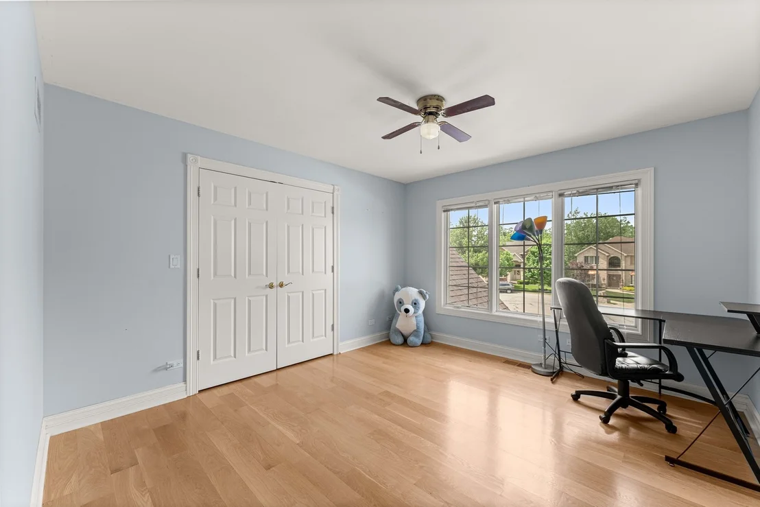 Photo of 281 N Forest Drive